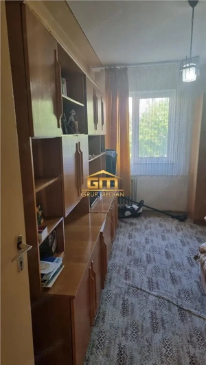 Apartament 3 camere de - Zona Traian, etaj 3 - imagine 4