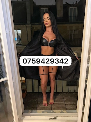 Transexuala sexy - imagine 3