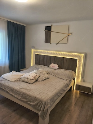 Persoană fizică inchiriez apartament cu 2 camere 