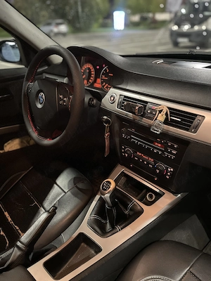 Vând BMW Seria 3 E90 320D 2.0 2006 - imagine 6