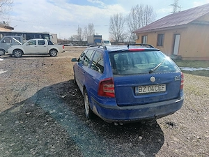 Dezmembrez Skoda Octavia 2  - imagine 2