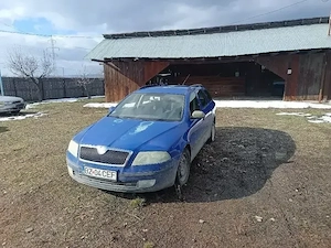 Dezmembrez Skoda Octavia 2  - imagine 6