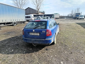 Dezmembrez Skoda Octavia 2  - imagine 5