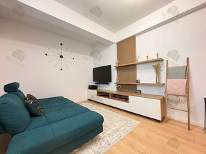 Apartament 3 camere de vânzare   Strada Leordeni