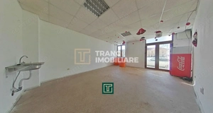 Spațiu comercial de închiriat – Vad excelent în Piața Catedralei, Arad - imagine 2
