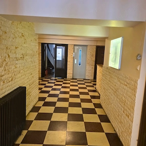  Apartament într-o clădire unică din București    Blocul Fals  | Ultracentral | 80 mp - imagine 4