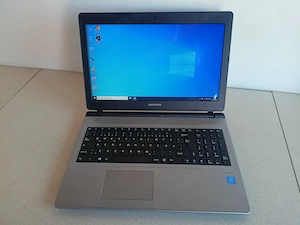 Laptop Medion E6429 display 15,6 slim Pentium 4405u ram 8 ddr4 ssd 128g Baterie 5ore