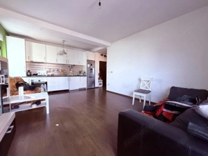 Apartament 3 camere , 58 mp utili , etaj 1/2 - Zona Blașcovici - imagine 2