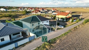 Jumătate de duplex nou cu 4 camere in Vladimirescu