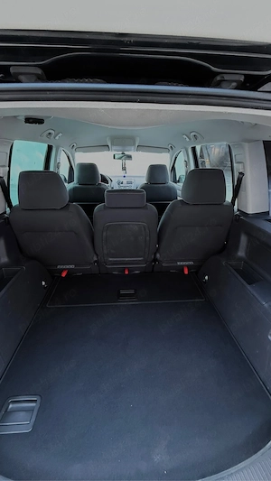 VW Touran Cross 2.0 Diesel 170 Cai 2008 - imagine 10