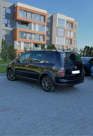 VW Touran Cross 2.0 Diesel 170 Cai 2008 - imagine 2