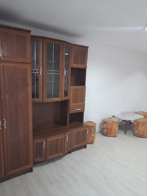 închiriere apartament la casa 