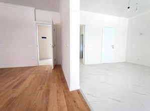 De închiriat casă individuală renovată | Ideală pentru birouri, sediu firmă sau activități  - imagine 14