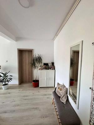 Langa Zone 2. Bucatarie inchisa. Spatios - 53 mp utili. Disponibil imediat - imagine 11