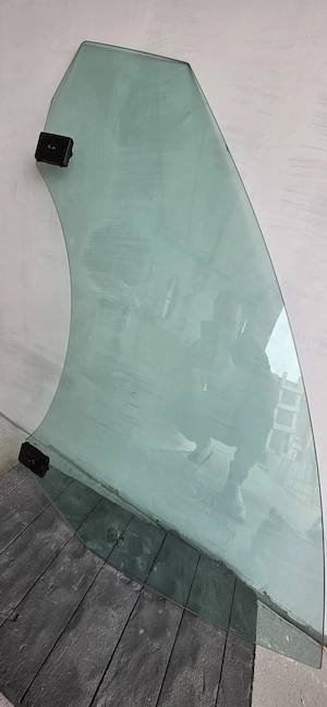 Geam dublu portiera sofer tesla model 3   - imagine 2