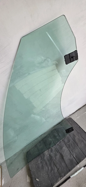 Geam dublu portiera sofer tesla model 3   - imagine 4