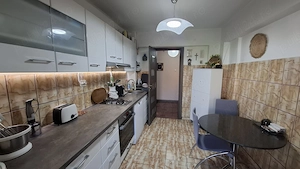 Apartament 3 camere parter inalt zona Sud - Lidl - imagine 11