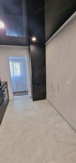 LIPOVEI - BLOC IZOLAT - 3 CAMERE - 1 BALCON - CENTRALA PROPRIE - CLIMA - GARAJ - imagine 7