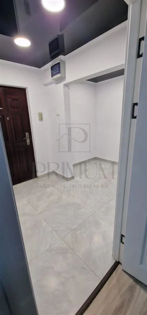 LIPOVEI - BLOC IZOLAT - 3 CAMERE - 1 BALCON - CENTRALA PROPRIE - CLIMA - GARAJ - imagine 9