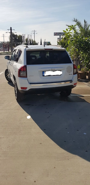 jeep compass - imagine 4
