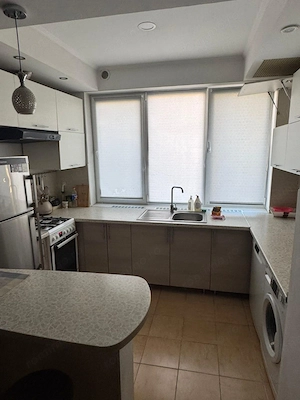 De inchiriat apartament cu o camera in zona Modern