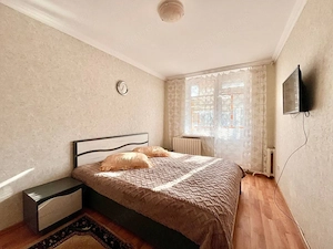 De inchiriat garsoniera in zona Lipovei