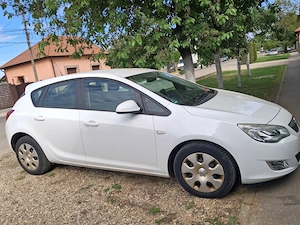 Opel astra j  stare bună  - imagine 5