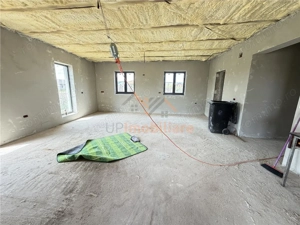 CASA PLAN PARTER | TEREN 800 MP | ACEES AUTO | ZONA OSORHEI | ORADEA - imagine 9