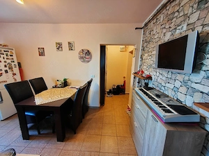 Vand apartament cu 2 camere cu centrala pe Calea Torontalului  - imagine 3