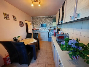Vand apartament cu 2 camere cu centrala pe Calea Torontalului  - imagine 2