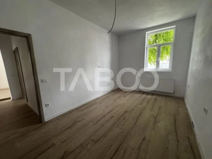 Apartament renovat complet la casa 3 camere 60 mpu Piata Cluj Sibiu - imagine 10