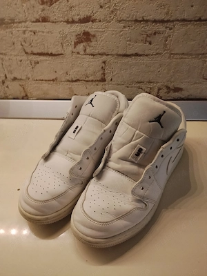 Adidas Nike 35 
