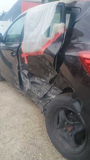 Dacia Sandero 2023 48k km - Impact Lateral Stânga, 2 Airbag-uri  - imagine 2