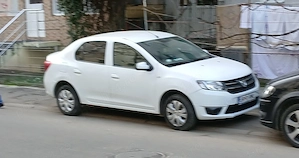 Inchiriez dacia logan