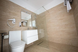 Casa Dacia-Camere de închiriat în regim hotelier - imagine 5