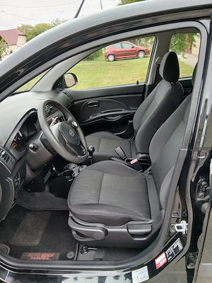 Kia Picanto an 2011 benzina 1.0 motor cu 4 pistoane euro 5 klima  - imagine 8