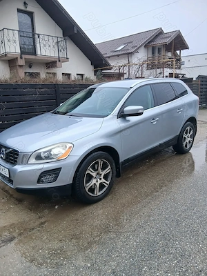 Vand sau schimb volvo xc 60 2.o diesel 2013
