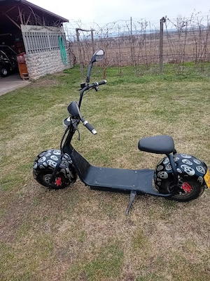 vand sau schimb scuter electric 