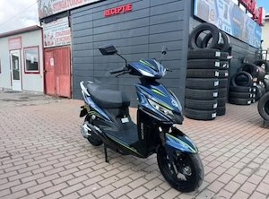 vand scuter electric