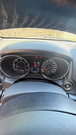 Peugeot 4008  1.6 hdi 4 x 4 fwd + awd  2013