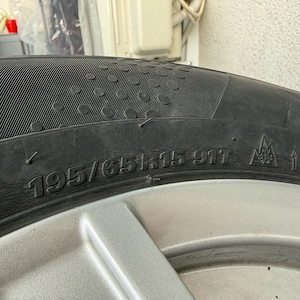 Set roti aliaj 15  Hyundai cu senzor presiune si anvelope de iarna Khumo 195 65R15 - imagine 4