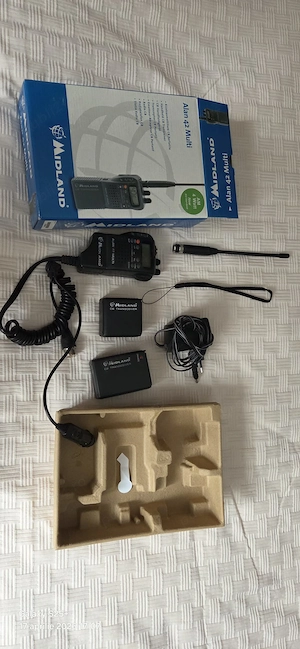 Statie Radio CB Auto Portabila Midland Alan 42 Multi - in cutie complet cu accesorii