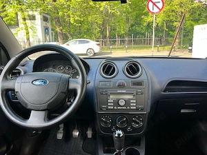 Ford Fiesta  - imagine 4