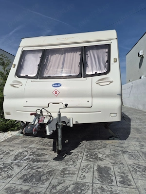Se vinde rulotă
