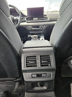 Audi Q5 2.0 TDI Quattro 2022 - imagine 6