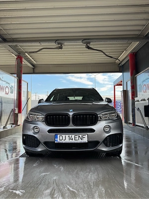 vand bmw x5 f15 3.0d 180.000km - imagine 9