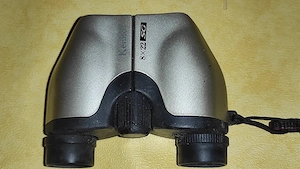 BINOCLU KENKO 8 x 22 sg  pret 80 ron