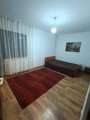 Vând garsonieră, confort 1