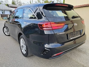 Kia Ceed automata 2019 mot. 1.6 diesel - imagine 3