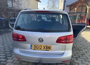 Volkswagen Touran - imagine 3
